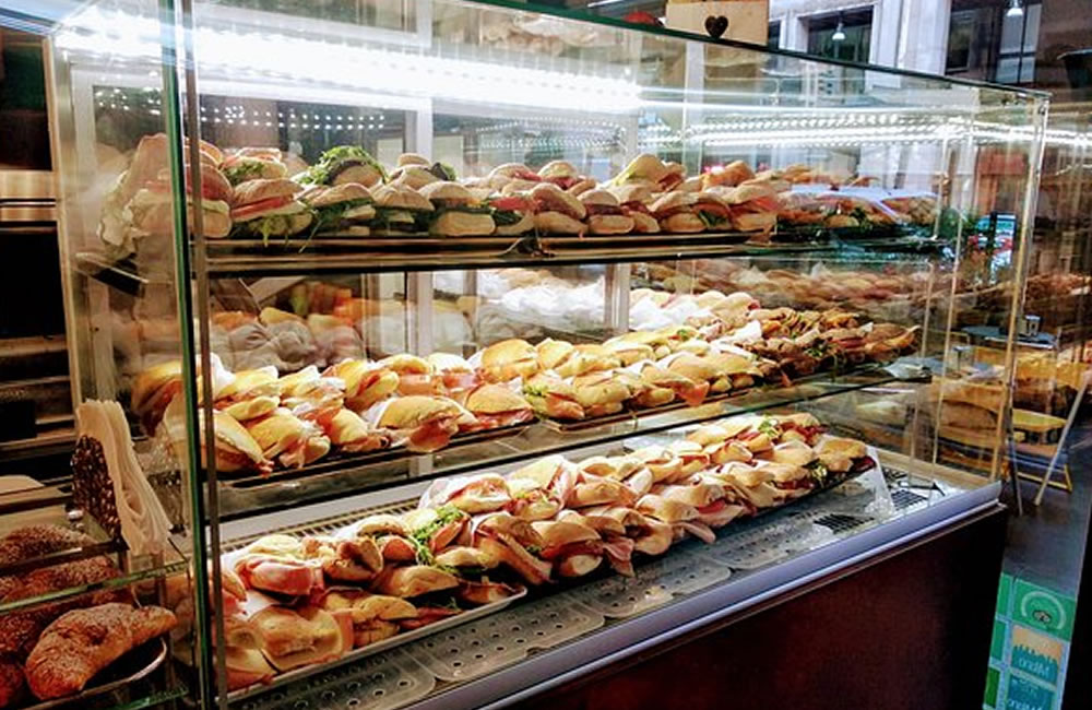 Fast Food in Milan: Quality and Taste